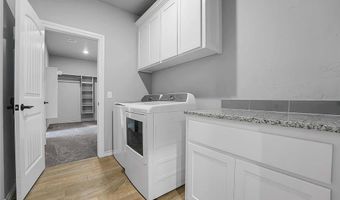 2121 Longhorn Trl, Altus, OK 73521