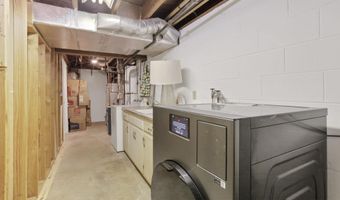 617 N School St, Amanda, OH 43102