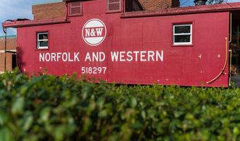 2302 SANFORD St, Alexandria, VA 22301