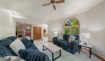 1711 E ROBIN Way, Appleton, WI 54915