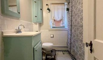 105 Eldridge St, Cranston, RI 02910