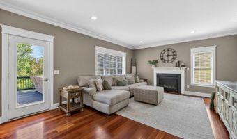 3 Walnut Trl, Andover, NJ 07860