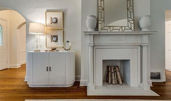 2102 E 17th St, Tulsa, OK 74104