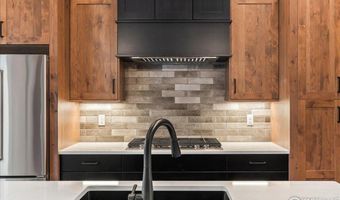 1477 Art Dr, Berthoud, CO 80513