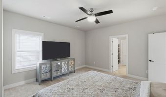 825 NE Heights Ln, Bentonville, AR 72712