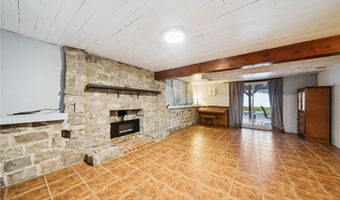 217 Karen Dr, Allegheny Twp., PA 15613