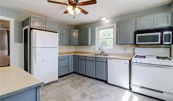 2540 W Shore Rd, Warwick, RI 02889