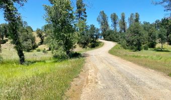 17962 Coyote Ln, Anderson, CA 96007
