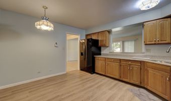 1030 S FERNANDEZ Ave 1T, Arlington Heights, IL 60005