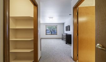 833 Cobblestone Ct, Ashland, OR 97520