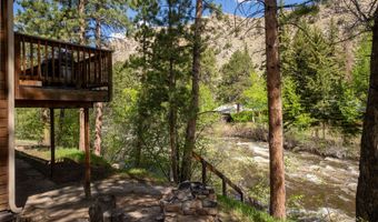 348 Crown Point Dr, Bellvue, CO 80512