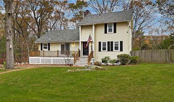 138 Spring Valley Dr, East Greenwich, RI 02818