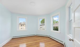 87 Lyman Ave, North Providence, RI 02911