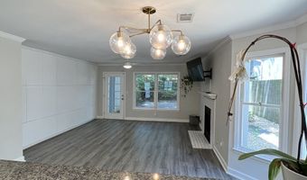 1102 Defoors Lndg NW, Atlanta, GA 30318