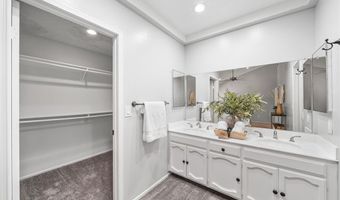211 E Ponderosa Ln 10, Anaheim, CA 92802