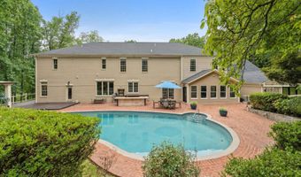 10813 LOCKLAND Rd, Potomac, MD 20854