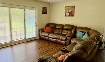 2115 Robinhood Dr, Albany, GA 31707