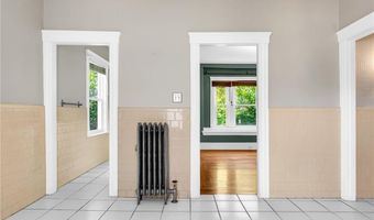 1058 Narragansett Blvd, Cranston, RI 02905