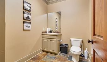 1450 PETERMAN Dr D, Alexandria, LA 71301