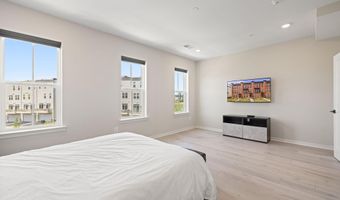 23156 HORSESHOE TRAIL Sq, Ashburn, VA 20148