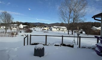 29 Mount Pleasant Dr, Brandon, VT 05733