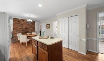 1217 Du Motier Dr, Ballwin, MO 63011