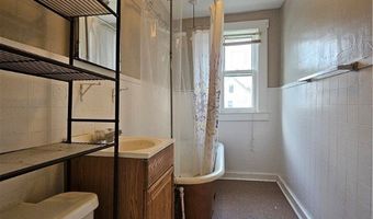 830 Watson Pl, Utica, NY 13502