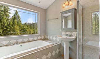 671 Kelso Woods Dr, Athol, ID 83801