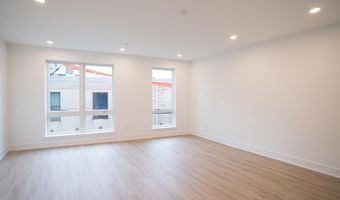 1325 N LEE St 400, Philadelphia, PA 19125