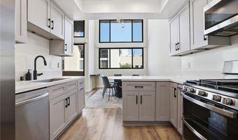 5310 Zelzah Ave 302, Encino, CA 91316