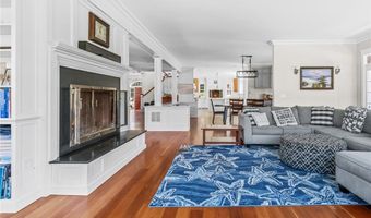 116 Nayatt Rd, Barrington, RI 02806