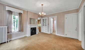44 Maple Ave, Canton, CT 06019
