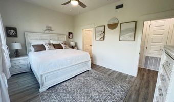 124 Court St 303, Bay St. Louis, MS 39520