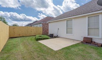 9591 Pecan Tree Dr, Baton Rouge, LA 70810