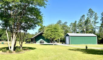 9007 Rivers End Rd, Moss Point, MS 39562