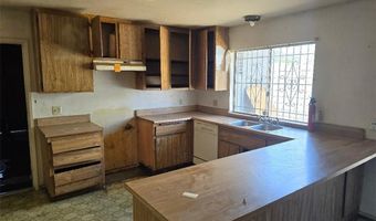 925 W Raymond St, Compton, CA 90220