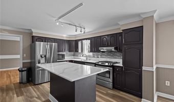 5 Olivia Ct, Johnston, RI 02919