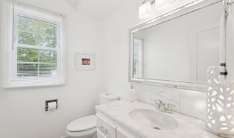 844 E SUNSET Ave, Appleton, WI 54911