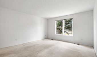 7 St Andrews Dr, Bedford, NH 03110