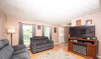 100 Whitney Ln, Burrillville, RI 02858