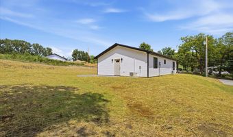 805 Ward St, Ava, MO 65608