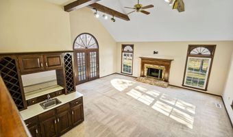 4 Westminster Dr, Annandale, NJ 08801