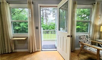 61 Abbotts Crossing Rd, Coventry, RI 02816
