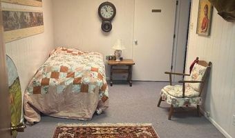 735 Park Dr, Alton, IL 62002