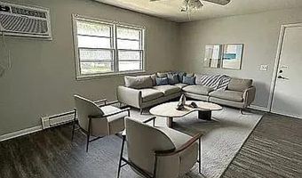 602 SE Grant St 1, Ankeny, IA 50021