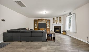 169 Carriagebrook Cir, Camden, SC 29020