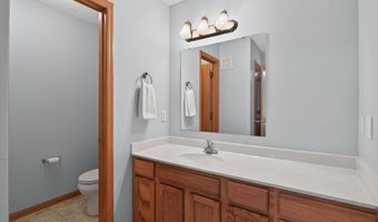 6464 64th St NE, Albertville, MN 55301