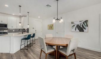 2511 W QUEEN CREEK Rd 266, Chandler, AZ 85248