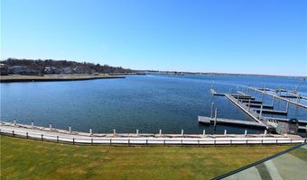 3 Kirwins Ln, Newport, RI 02840