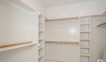 1018 Bluestem Cir, Baldwin City, KS 66006